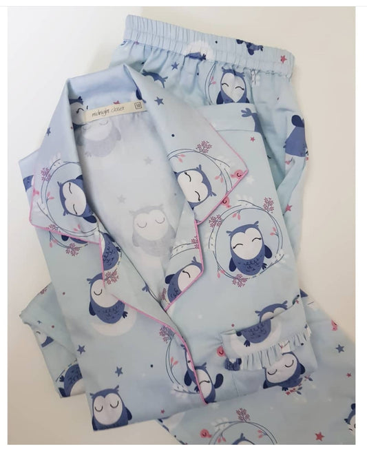 Blue owl print